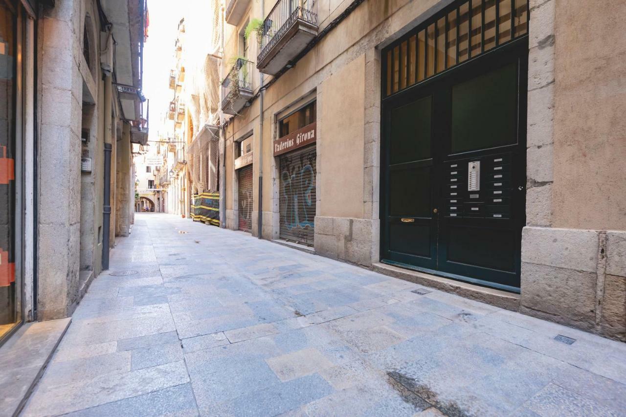 Bravissimo Mercaders 6 Girona Bagian luar foto